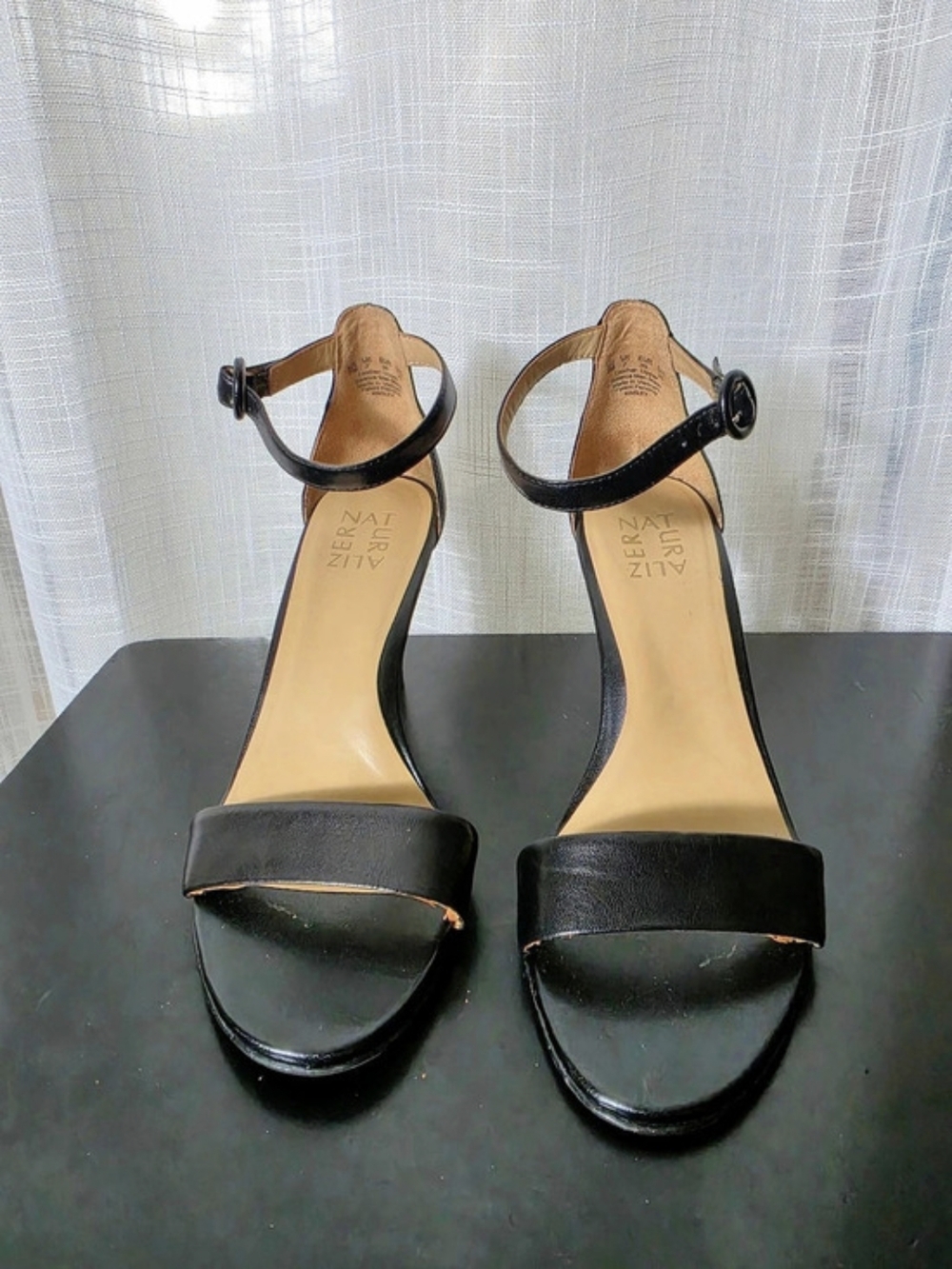 Naturalizer Kinsley Black Leather Ankle Strap Heels Size 8